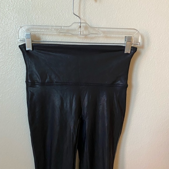 SPANX Women’s Faux Leather Leggings Black Size M Loungewear Activewear Active - Picture 7 of 11